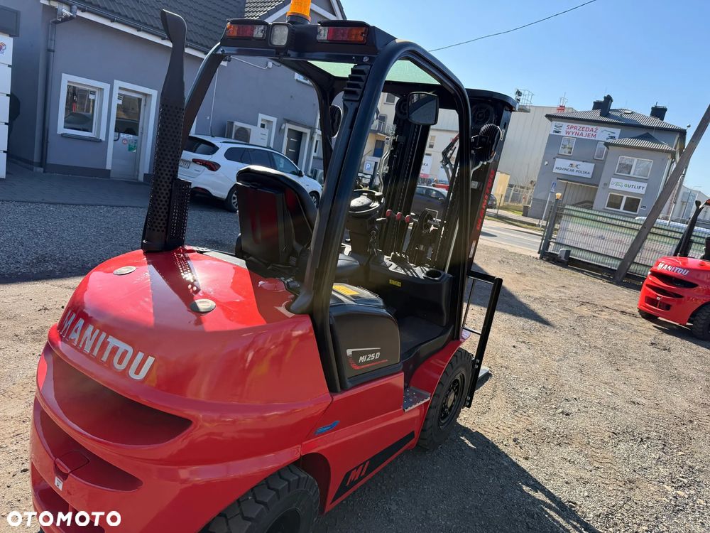 Manitou MI25D - 5
