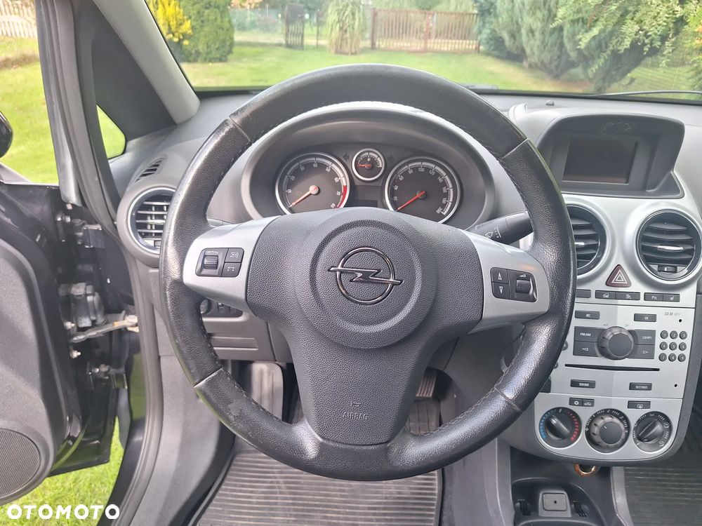 Opel Corsa 1.4 16V 150 Jahre - 9