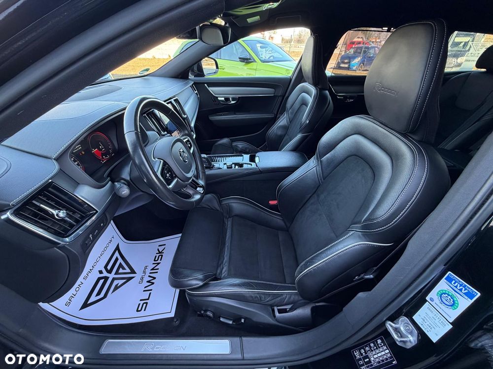 Volvo V90 T8 AWD Plug-In Hybrid R-Design - 20