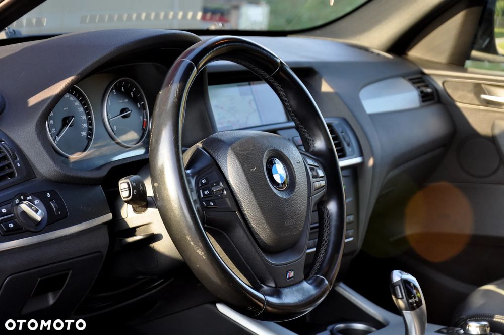 BMW X3 28i xDrive - 26