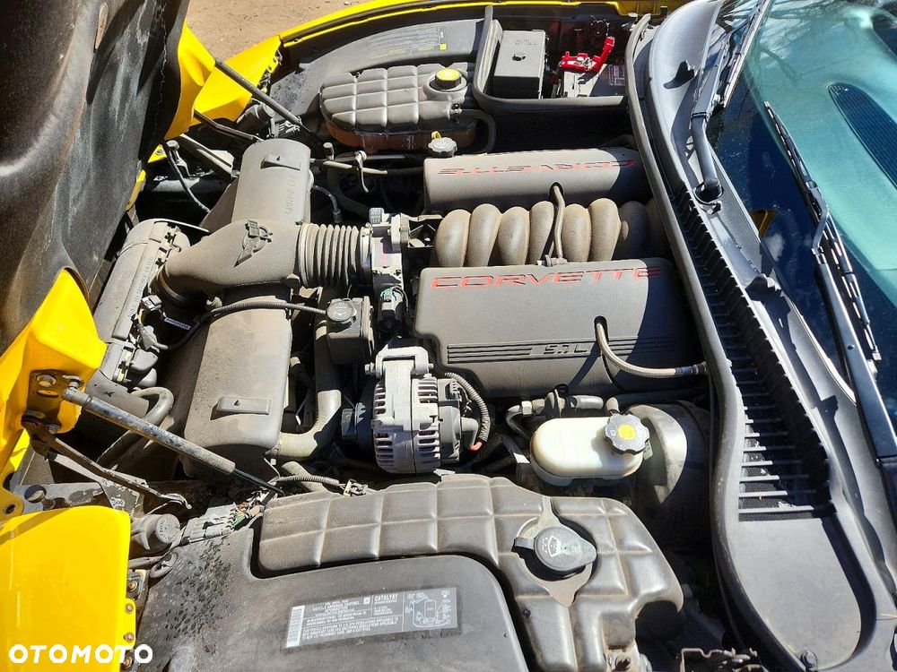 Chevrolet Corvette - 11