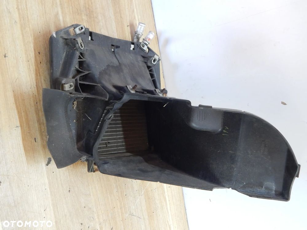Chłodnica wody dodatkowa obudowa 2.2 3.0 diesel Jaguar XF x250 XJ XE 11-15 Łuków części - 1