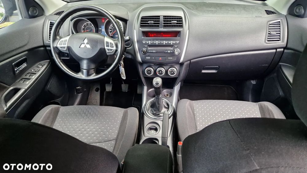 Mitsubishi ASX 1.6 Invite AS&G - 12