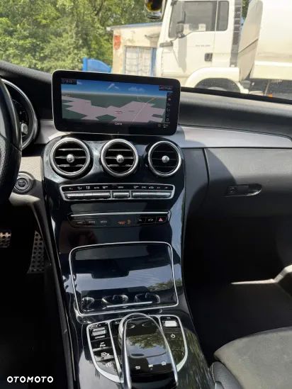 Mercedes-Benz Klasa C 300 9G-TRONIC - 3