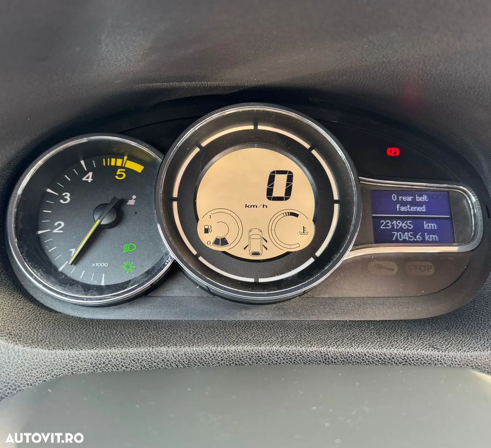 Renault Megane ENERGY dCi 110 Start & Stop Bose Edition - 8