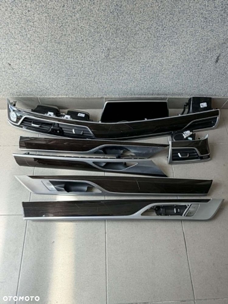 LISTWY DECORY LED AMBIENTE BMW G12 Navi - 3