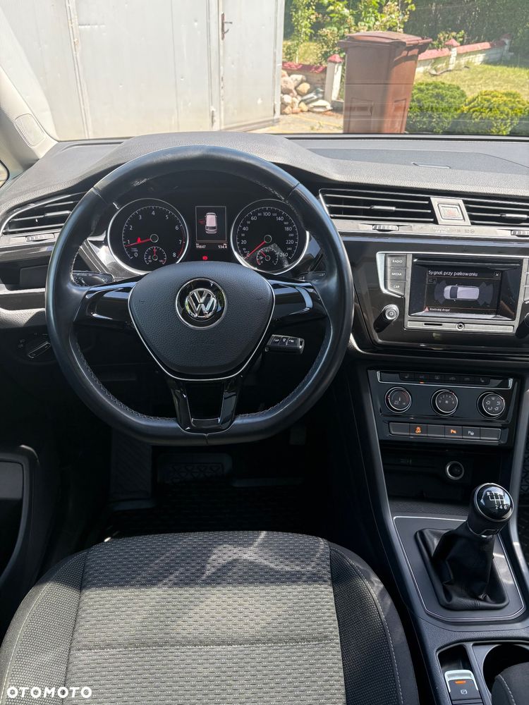Volkswagen Touran 1.2 TSI BMT Comfortline - 6