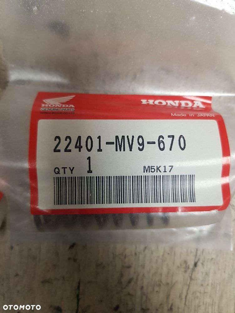 Sprężyna sprzęgła Honda CBR600F F2  22401-MV9-670 - 2