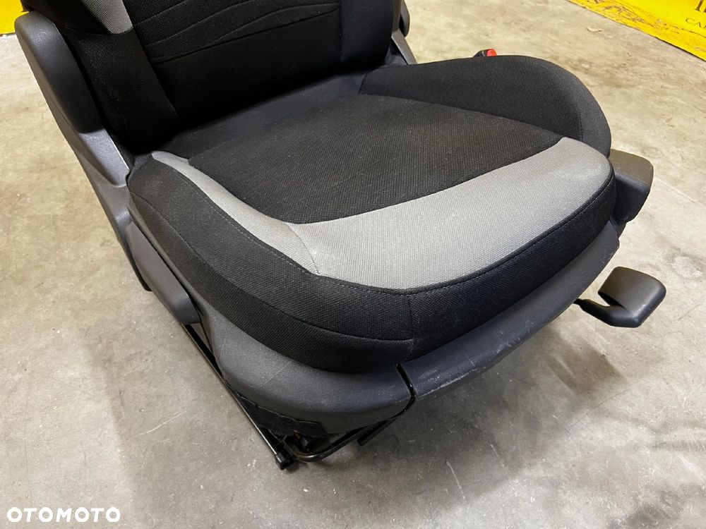 FOTEL PRZÓD PRAWY PASAŻERA AIRBAG CITROEN C4 GRAND PICASSO II EU - 3