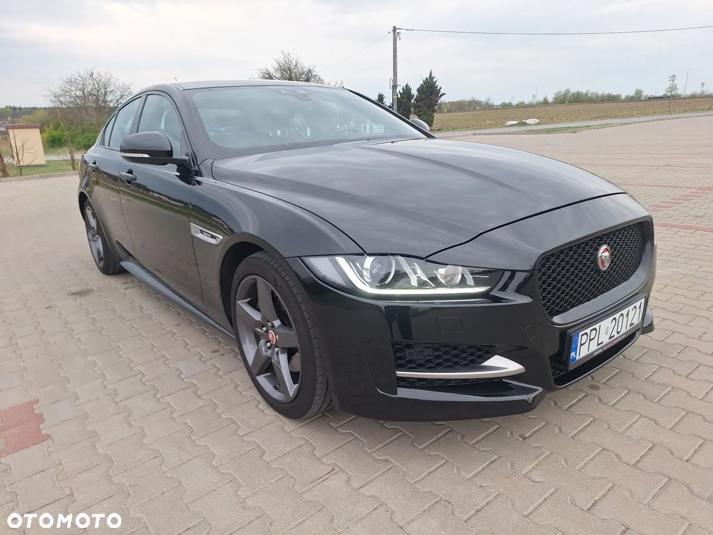 Jaguar XE 20d R-Sport - 9