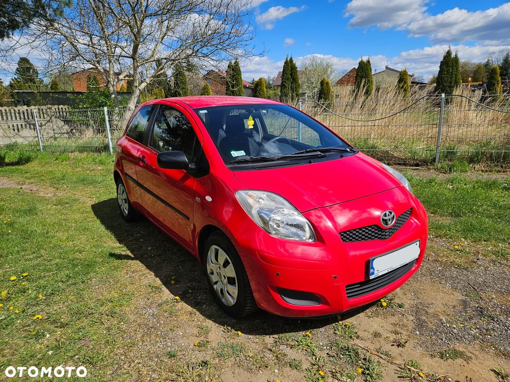 Toyota Yaris 1.33 Luna - 1