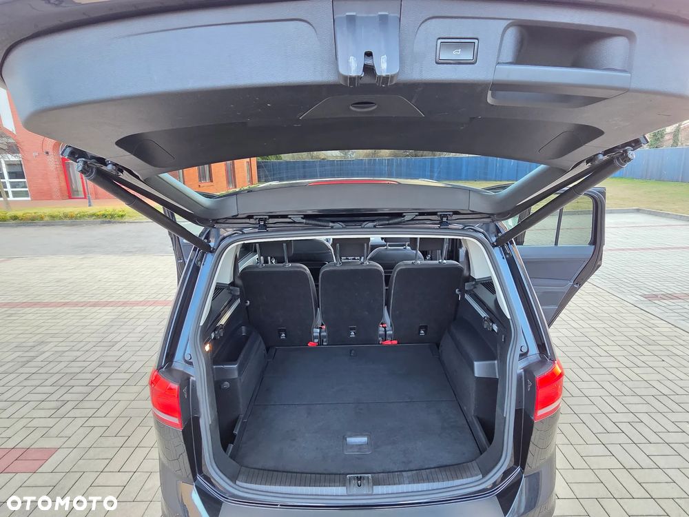 Volkswagen Touran 1.6 TDI SCR (BlueMotion Technology) Comfortline - 36