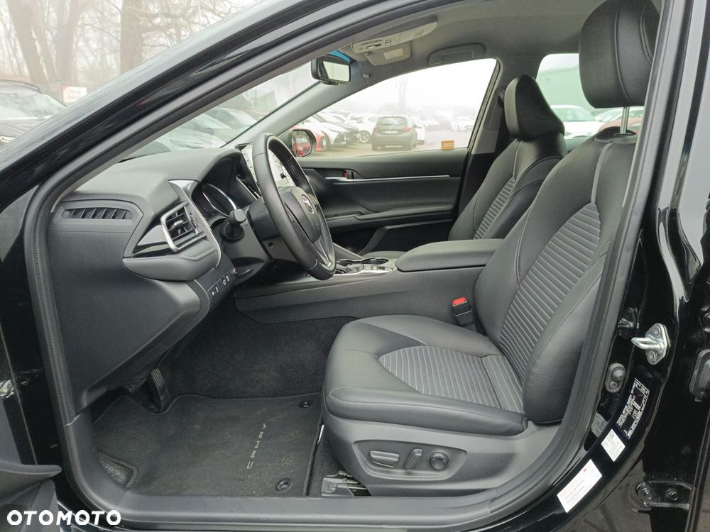 Toyota Camry 2.5 Hybrid Prestige CVT - 27