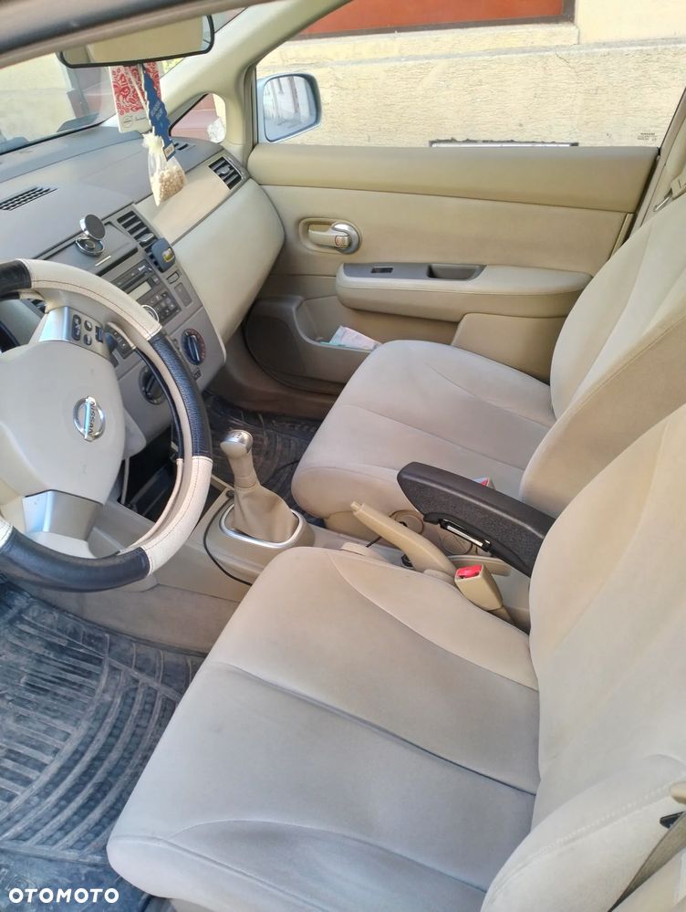 Nissan Tiida 1.6 Visia - 8