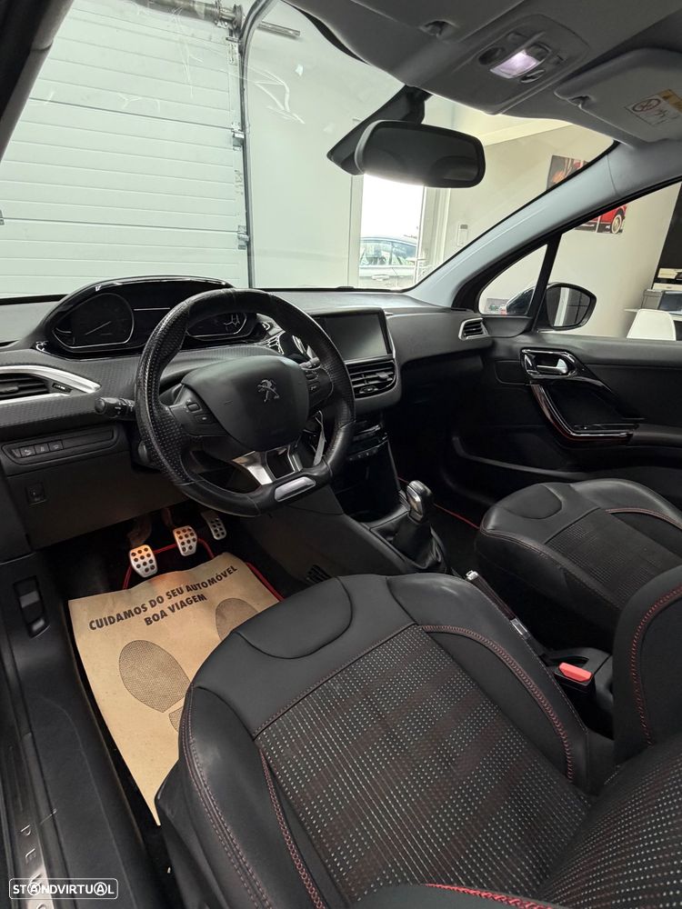 Peugeot 208 1.2 PureTech GT Line - 7