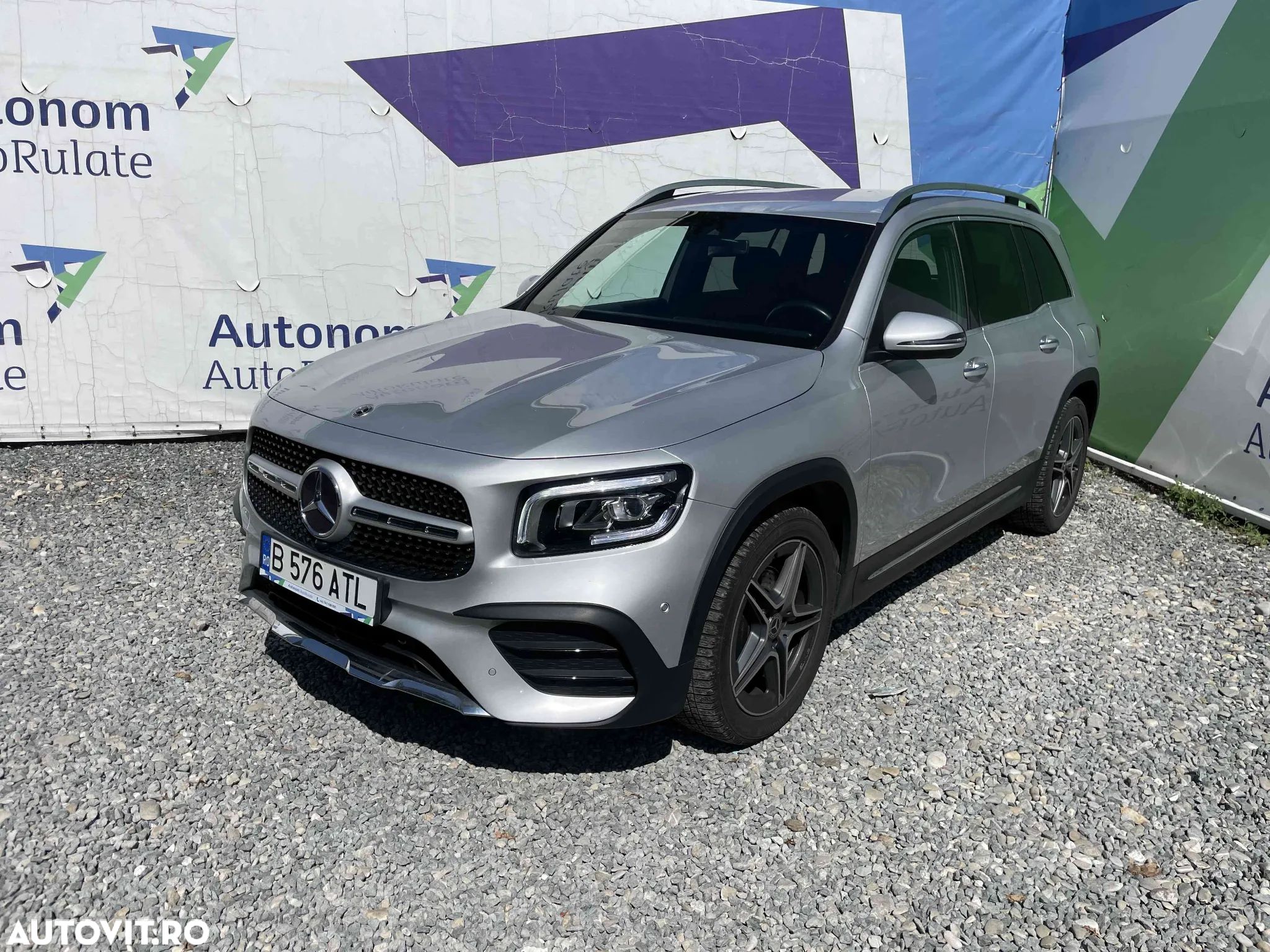 Mercedes-Benz GLB - 1