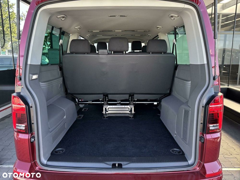 Volkswagen Caravelle - 30