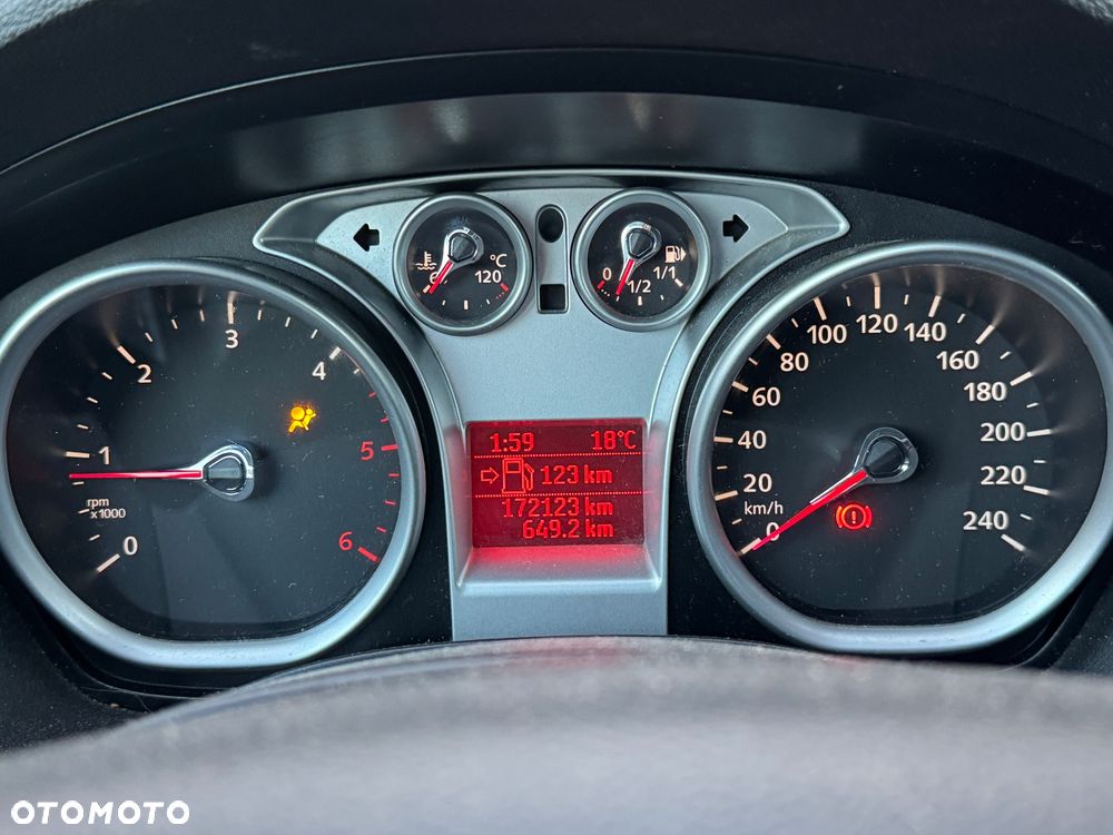 Ford Kuga - 26