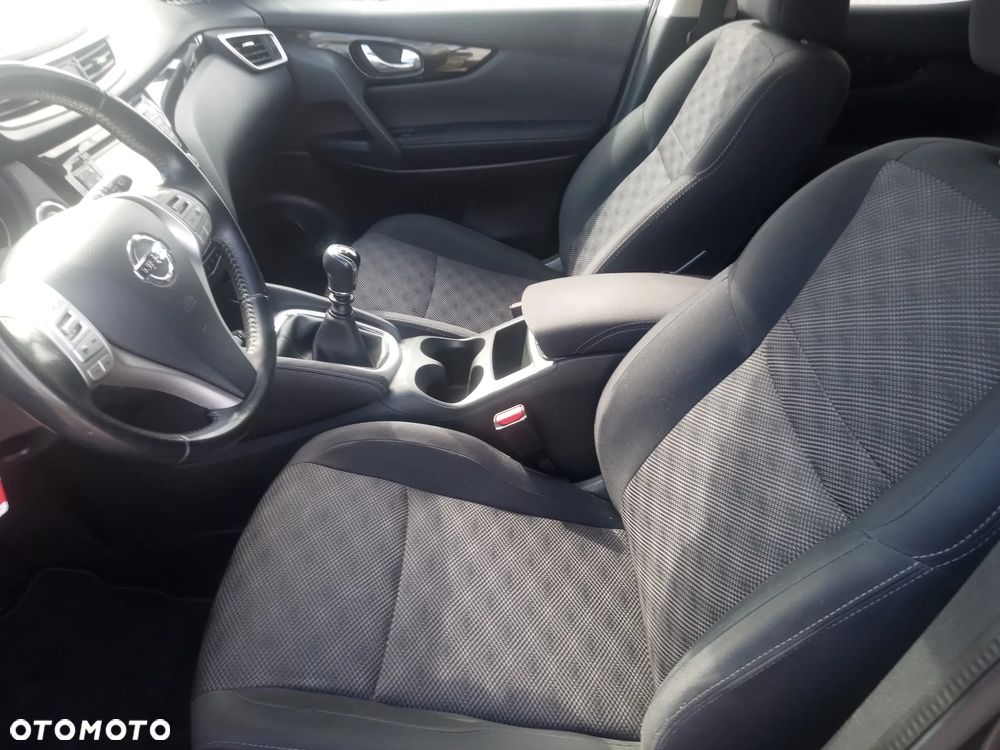 Nissan Qashqai 1.2 DIG-T N-Vision - 15