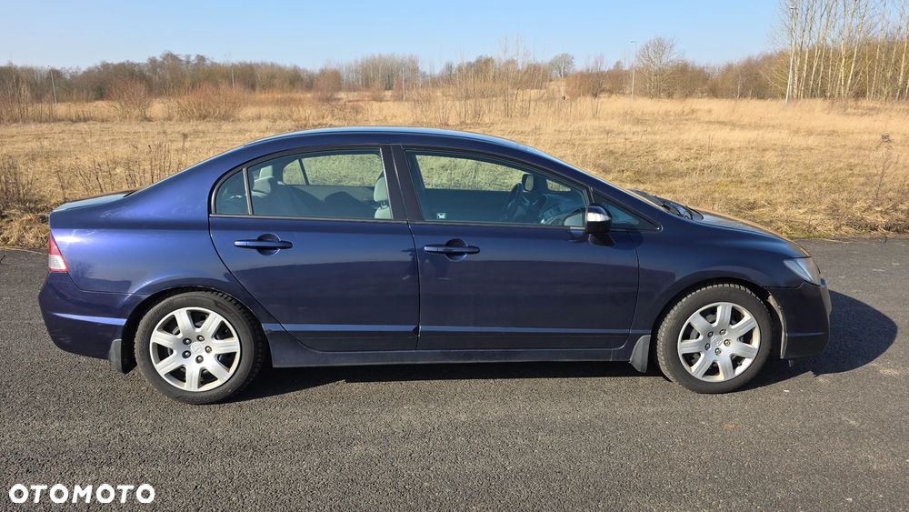 Honda Civic 1.8 Comfort - 8