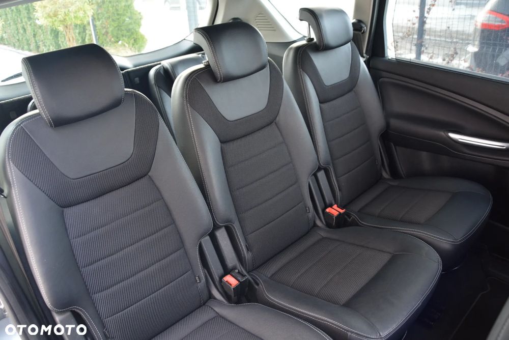 Ford S-Max 2.0 TDCi DPF Titanium X - 34