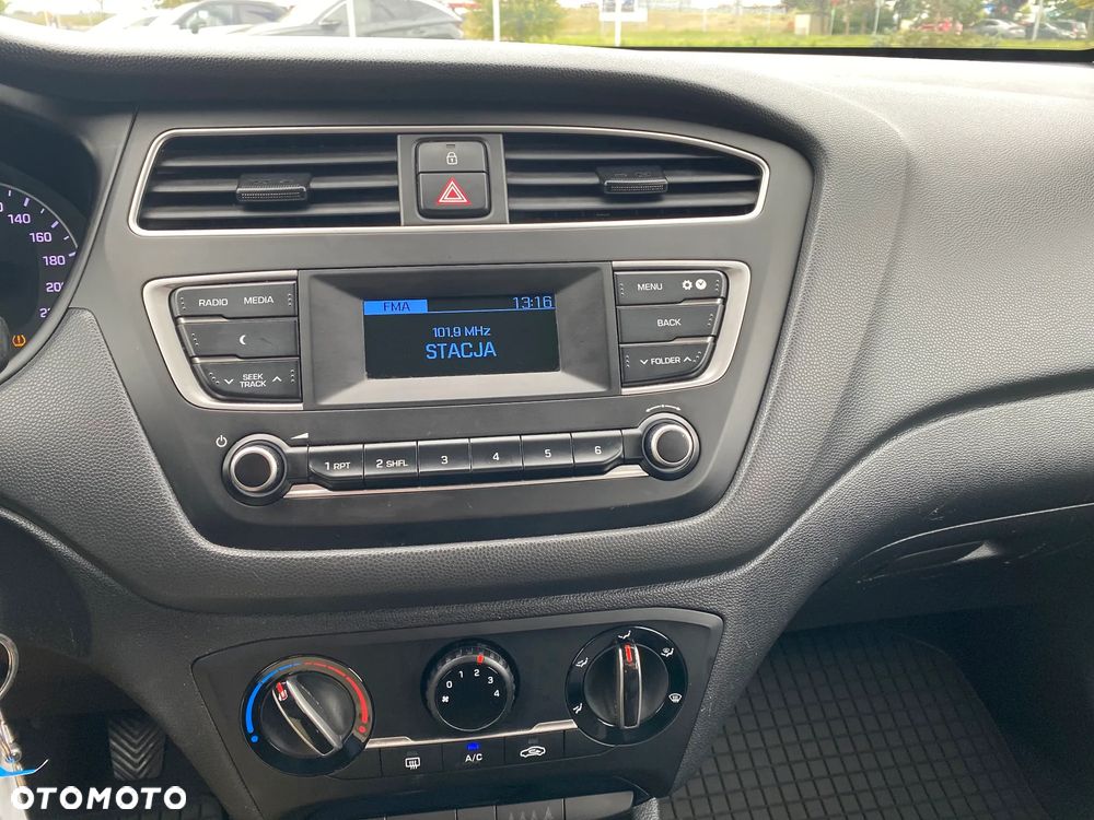 Hyundai i20 1.2 Comfort - 27
