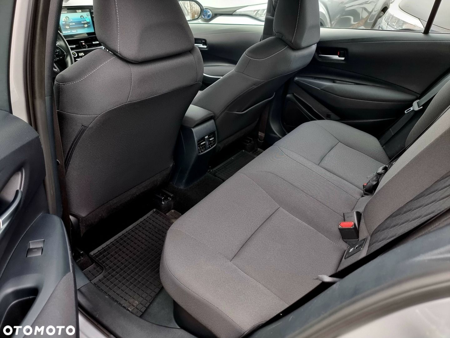 Toyota Corolla - 11
