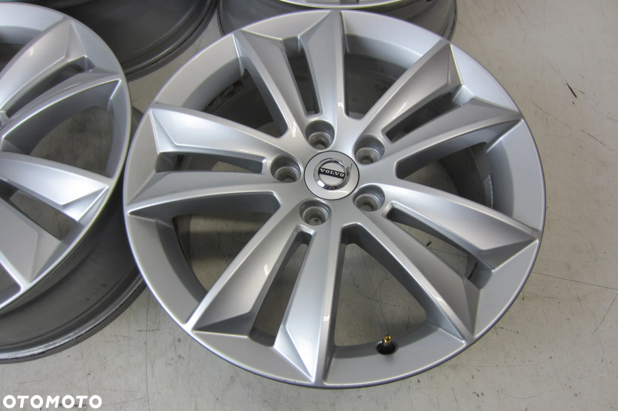 FELGI ALUMINIOWE 17  VOLVO C30 V50 V60 S60 CX30 XC60 V70 ORYGINAŁ - 6