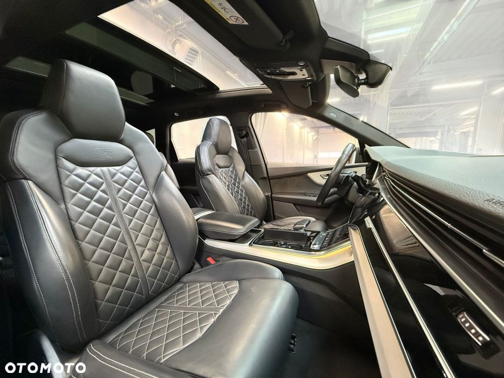 Audi Q7 - 28