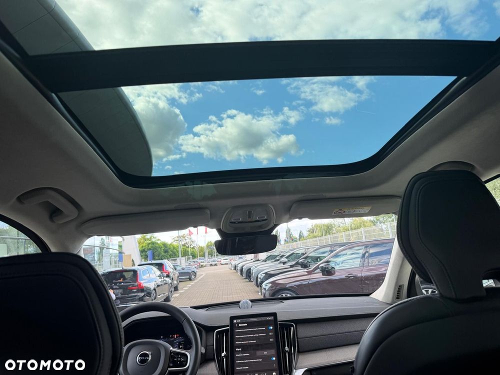 Volvo XC 90 - 35