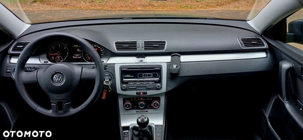 Volkswagen Passat Variant 1.6 TDI BlueMotion Technology Business Edition - 15