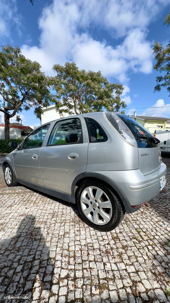 Opel Corsa 1.2 Twinport Enjoy - 6