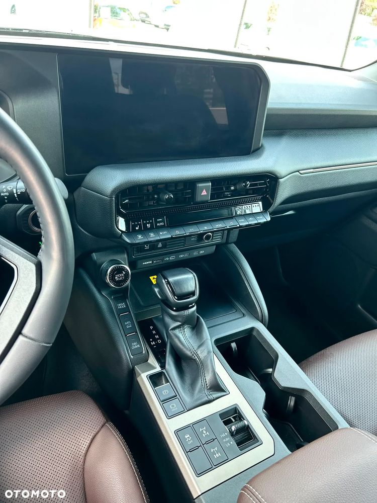 Toyota Land Cruiser LC 2.8 D-4D Invincible - 23