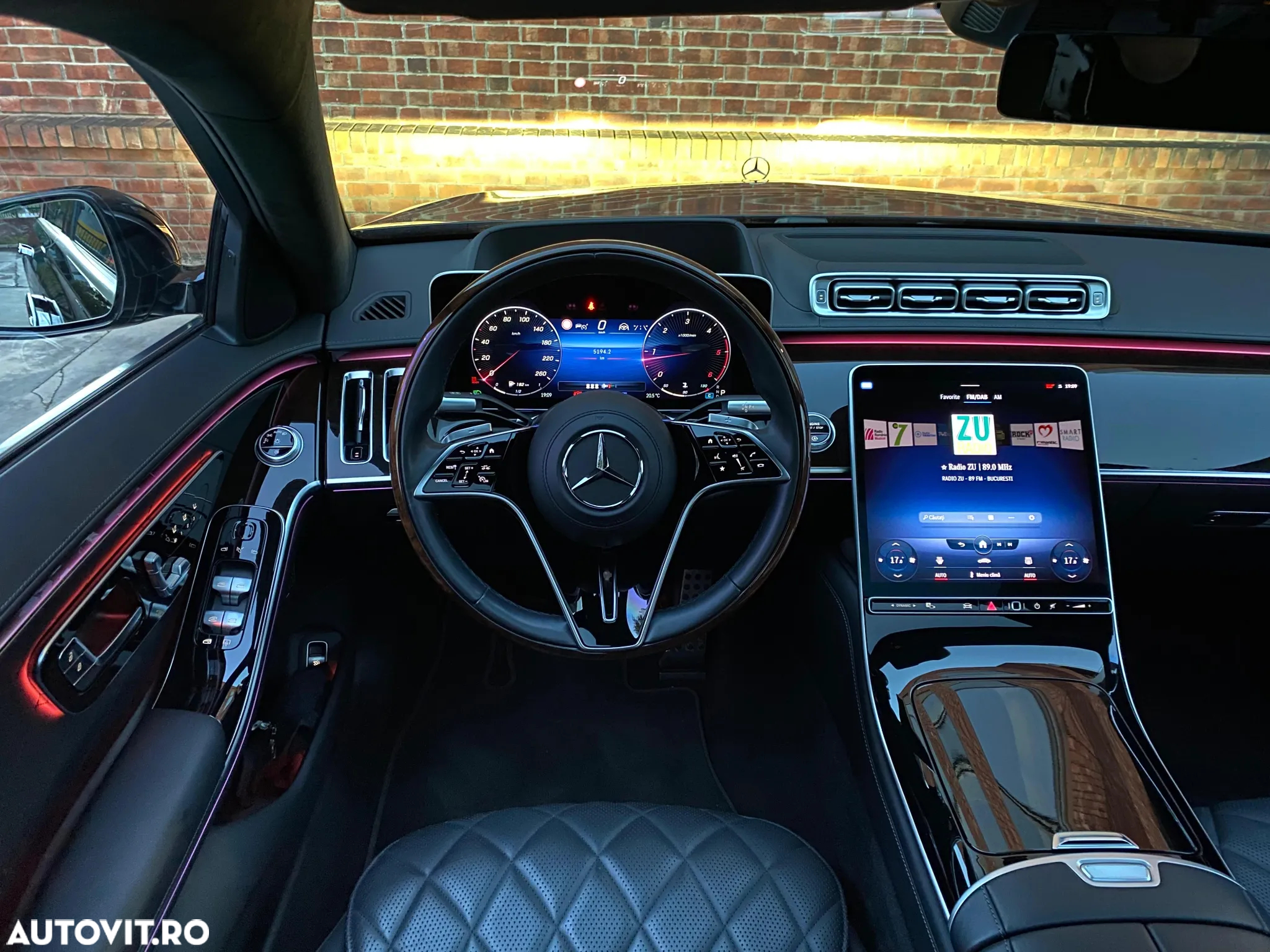 Mercedes-Benz S 400 d 4Matic L 9G-TRONIC - 24