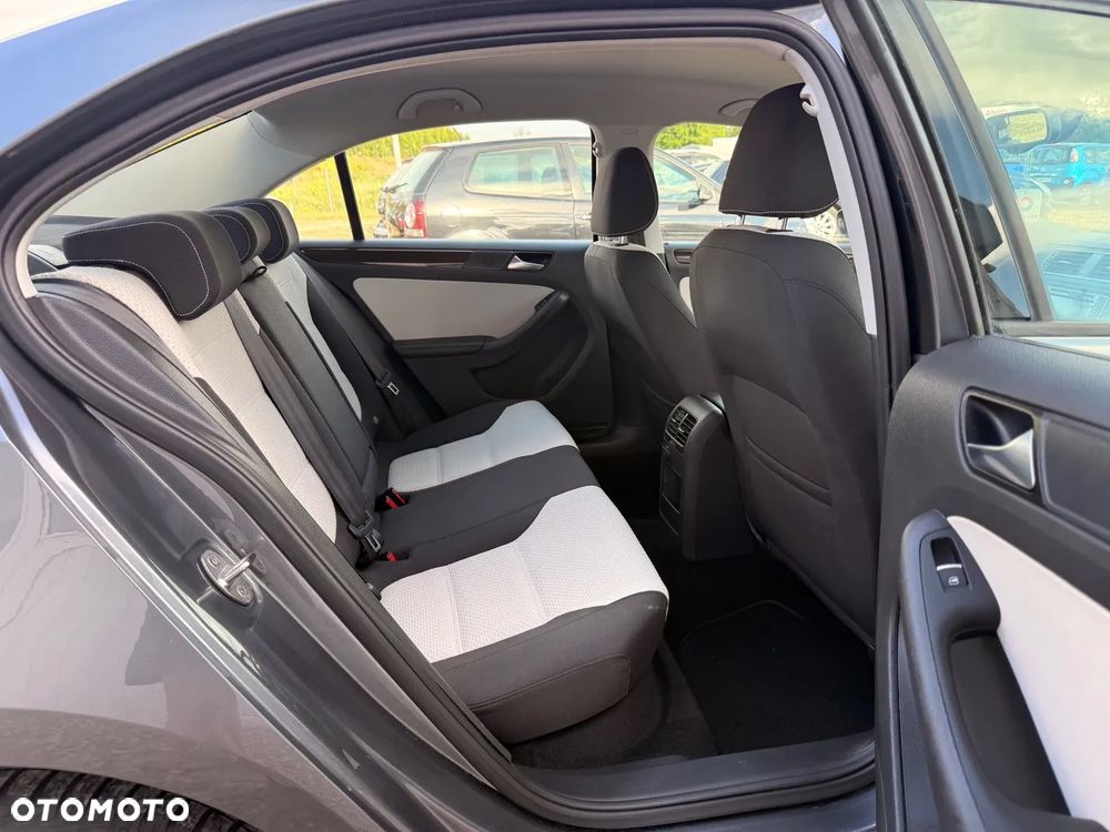 Volkswagen Jetta 2.0 TDI DPF BMT Comfortline - 21