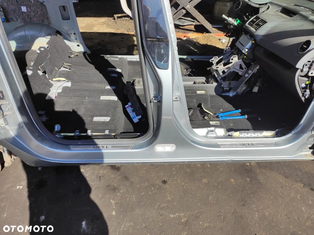 Pas Tylny Wzmocnienie Wnęka Pod Koło Wanna Opel Meriva B - 7