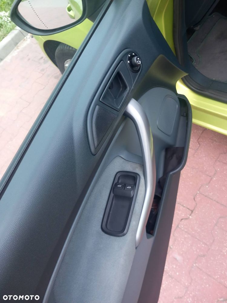 Ford Fiesta 1.25 Trend - 11