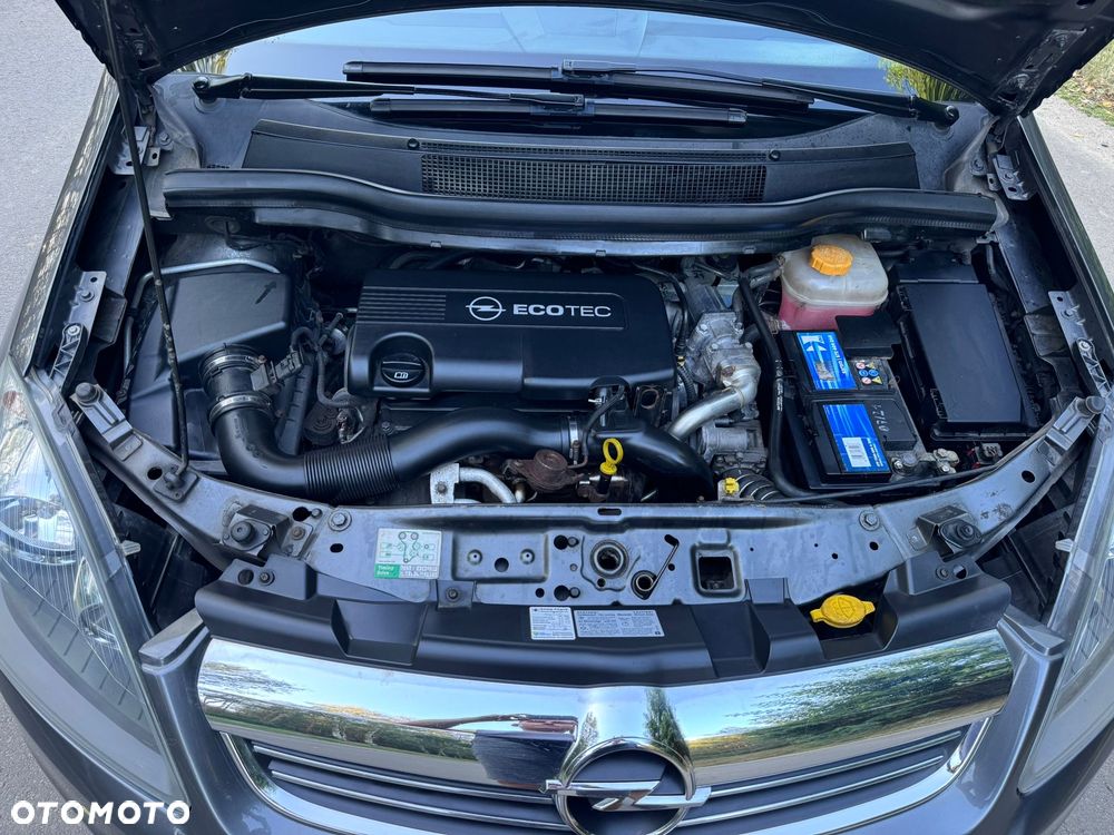 Opel Zafira - 17