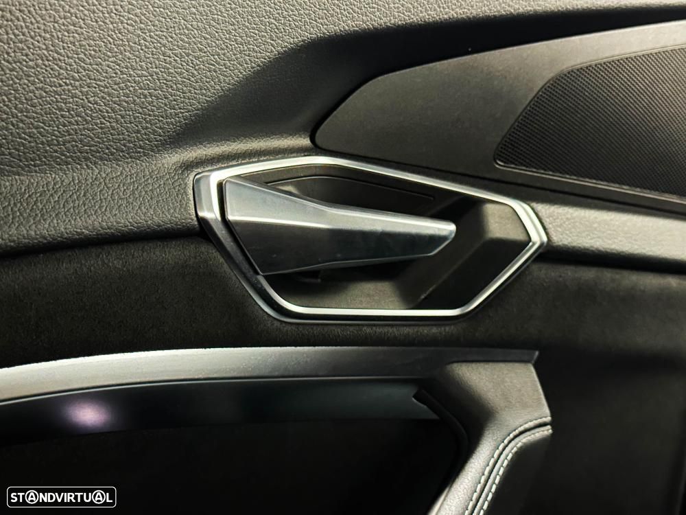 Audi e-tron 55 quattro S line - 23