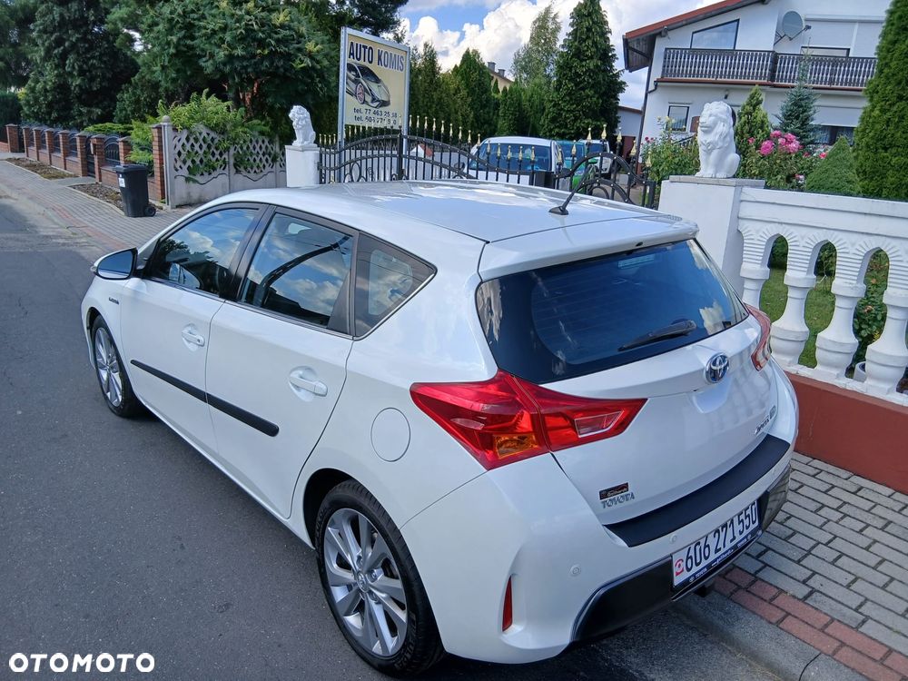 Toyota Auris 1.8 HSD Prestige - 5