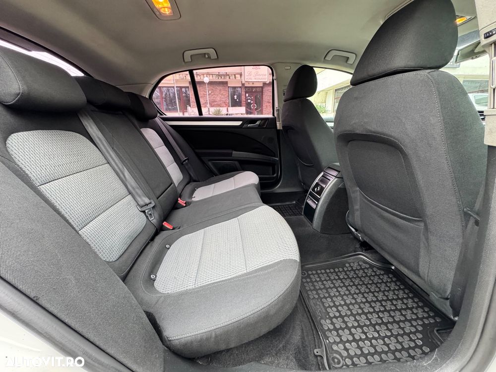 Skoda Superb 2.0 TDI Active - 13