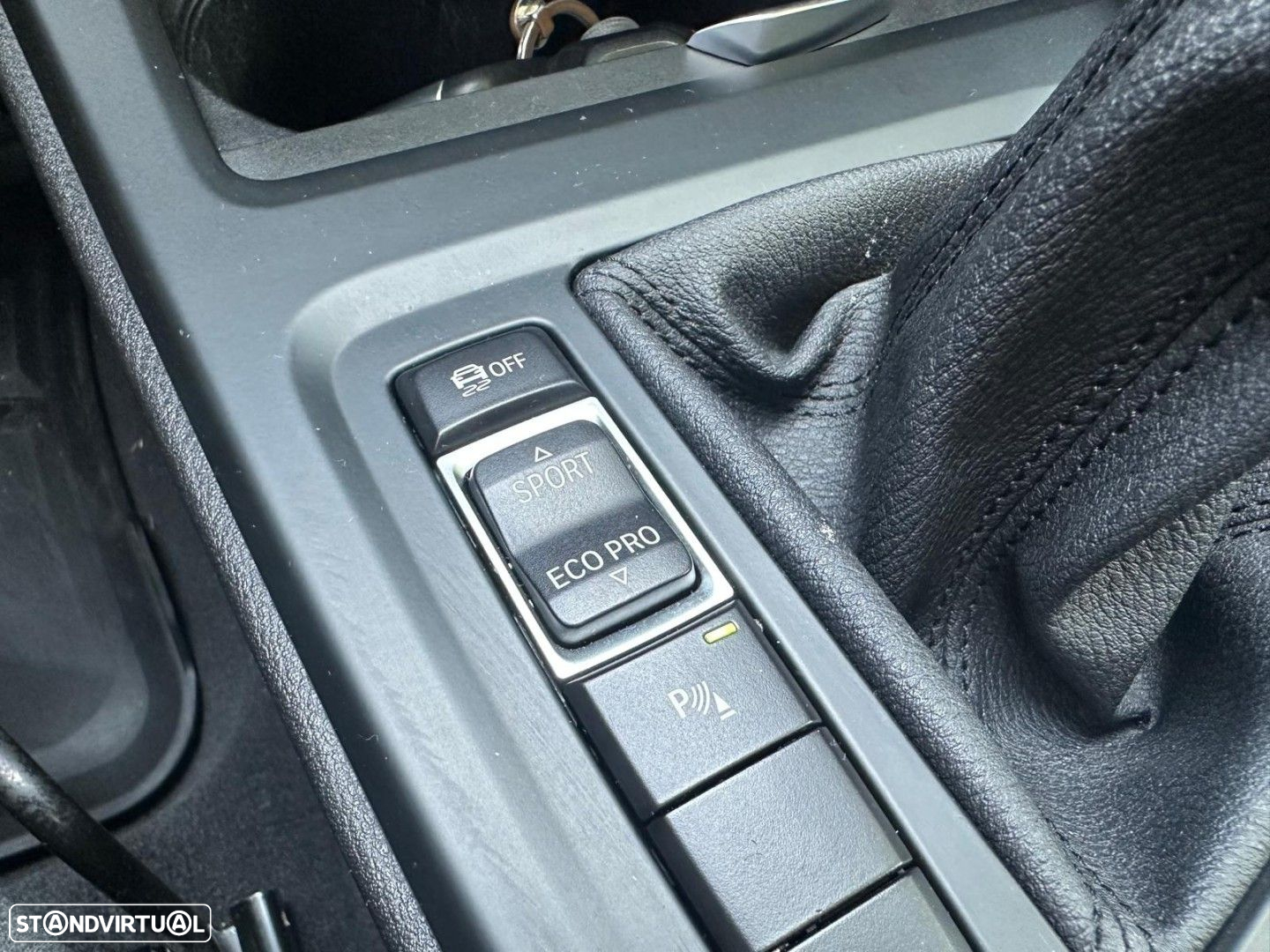 BMW X1 16 d sDrive Advantage - 25