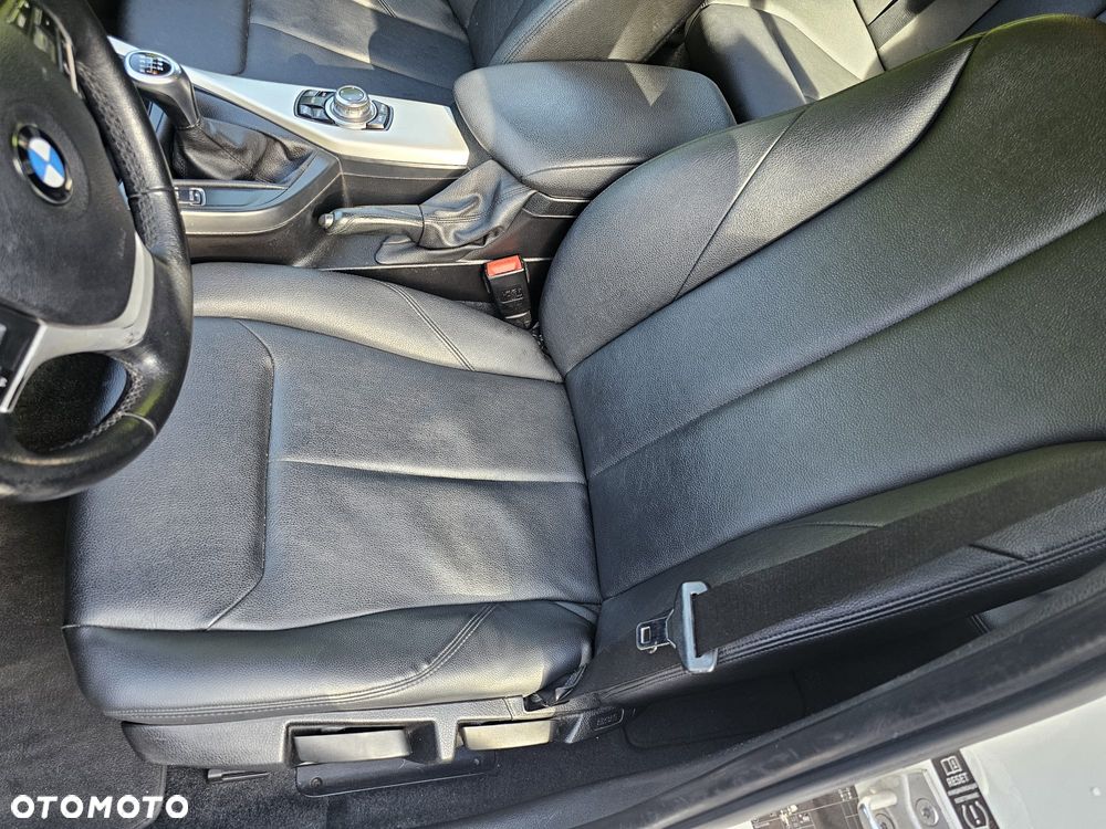 BMW Seria 1 116d EfficientDynamics Sport Line - 14