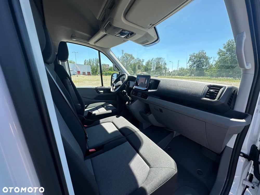 Volkswagen Crafter 35 2.0 TDI L3H3 3640 177 KM - 12