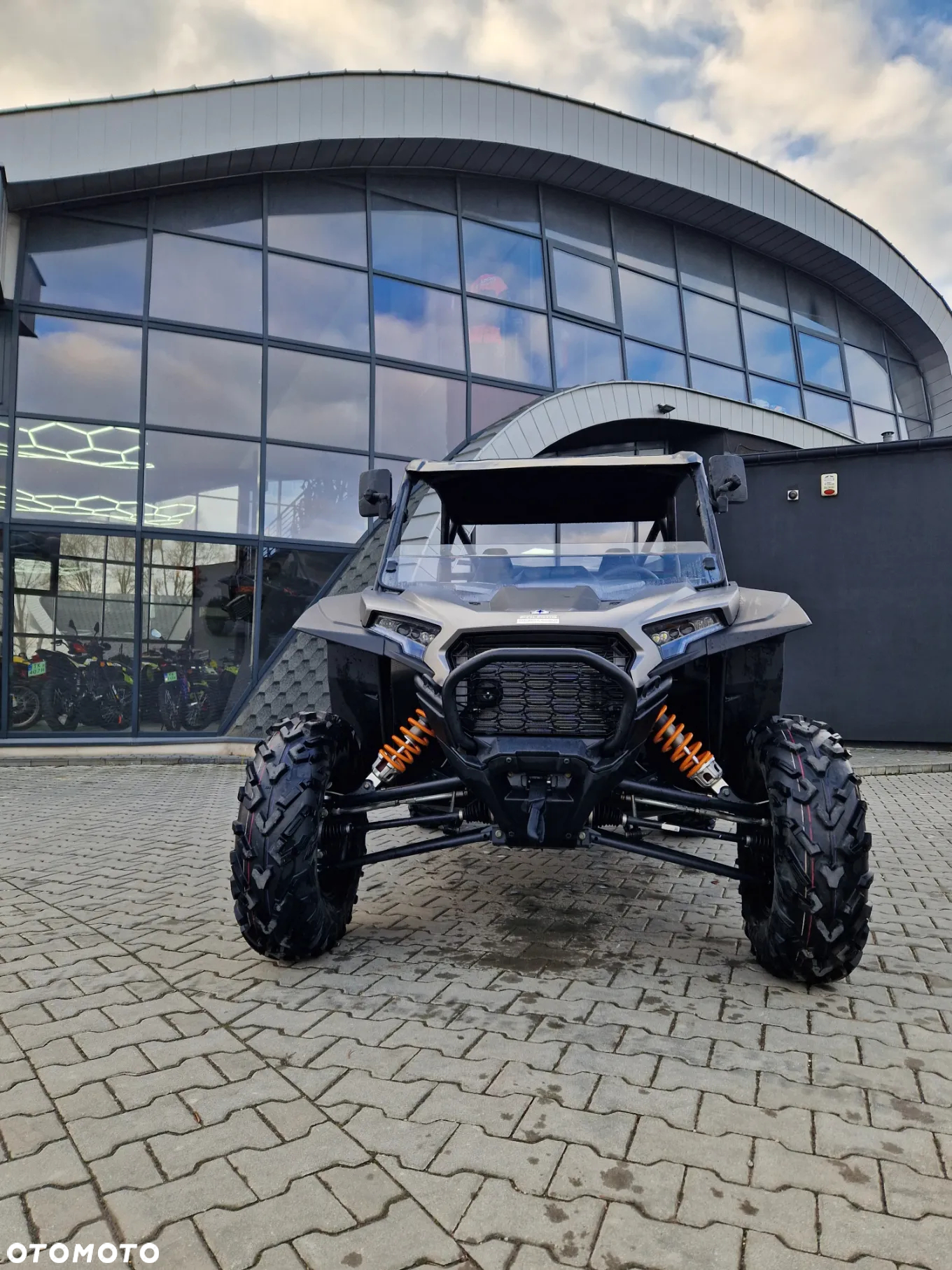 Polaris RZR