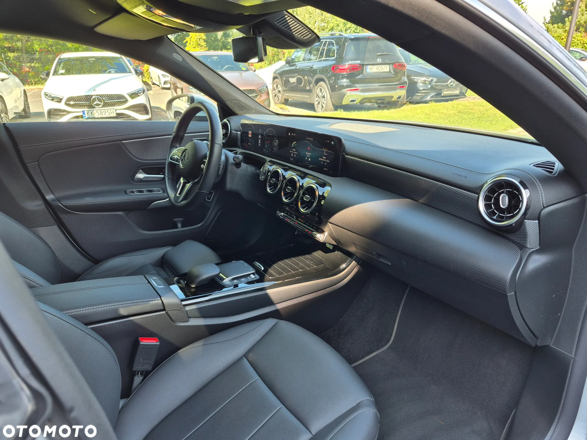 Mercedes-Benz CLA 180 7G-DCT - 29