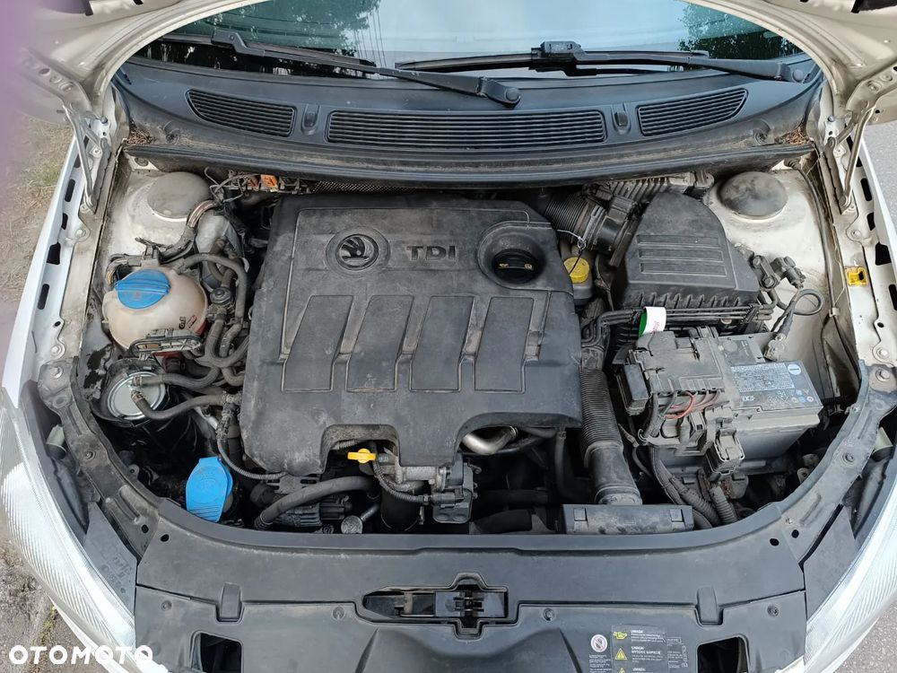 Skoda Roomster 1.6 TDI DPF - 10
