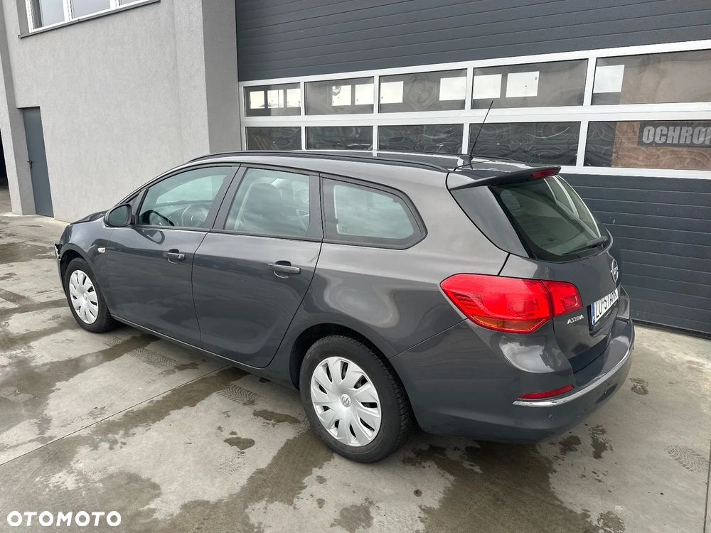 Opel Astra 1.6 Enjoy - 8
