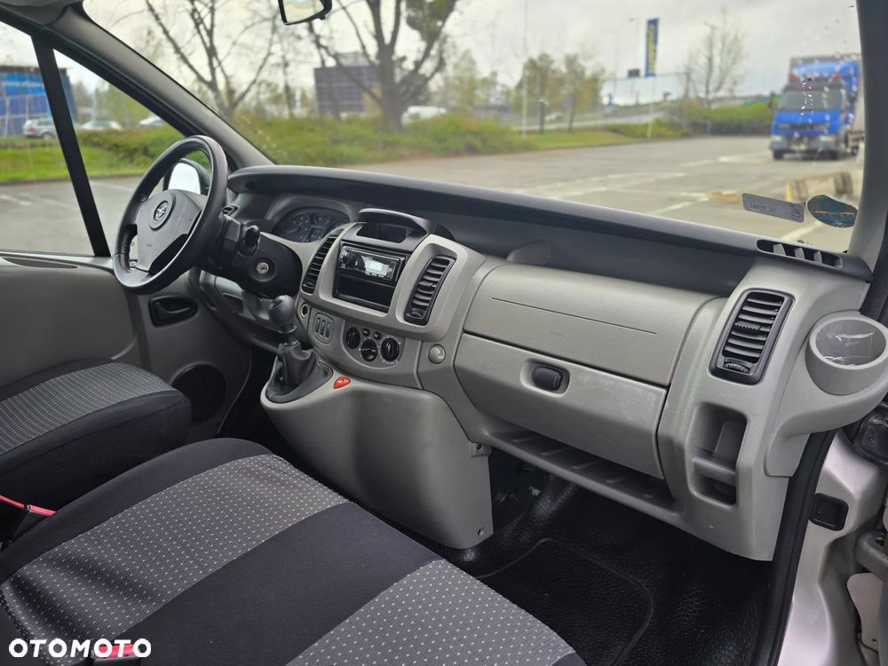 Opel Vivaro - 13