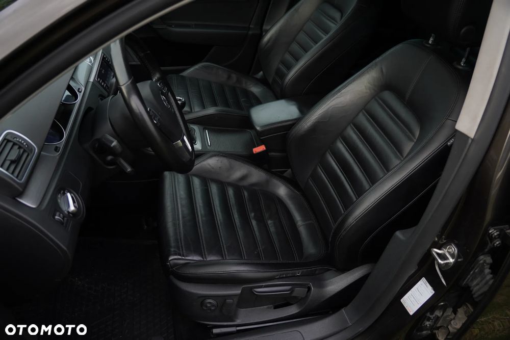 Volkswagen Passat Variant 2.0 TDI DPF Comfortline - 22